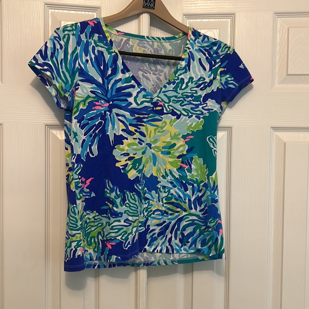 Lilly Pulitzer tshirt, size L